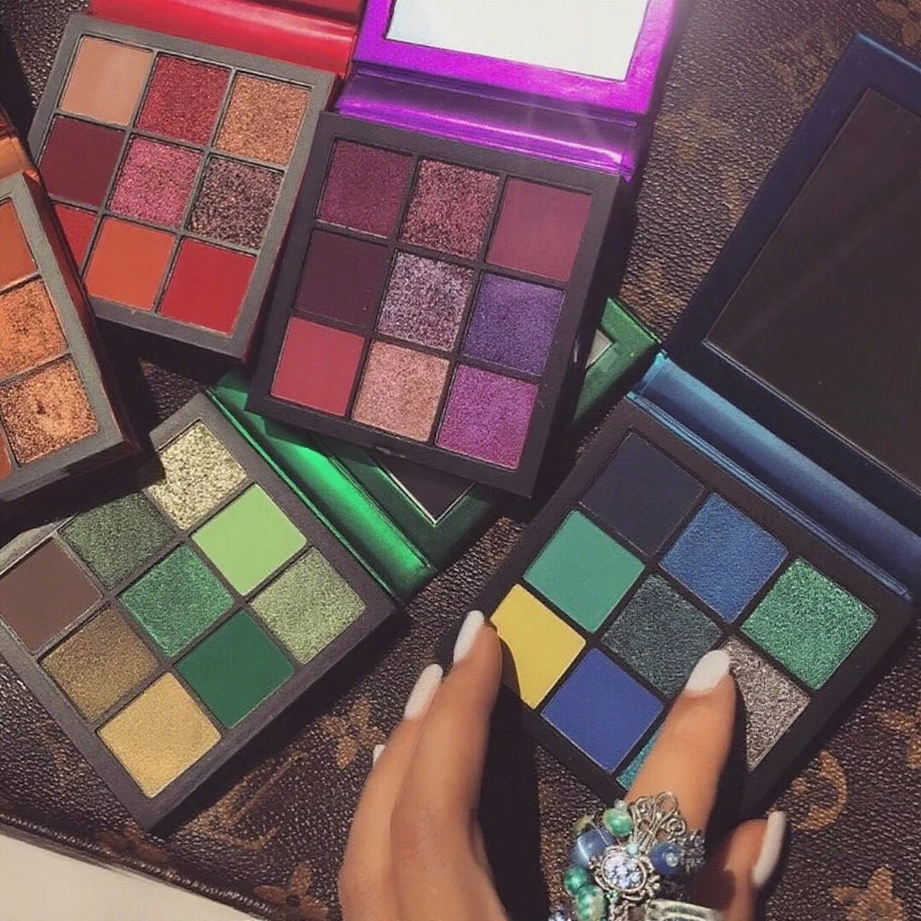 Sb7a820702b7343948593ebd663aae8faB